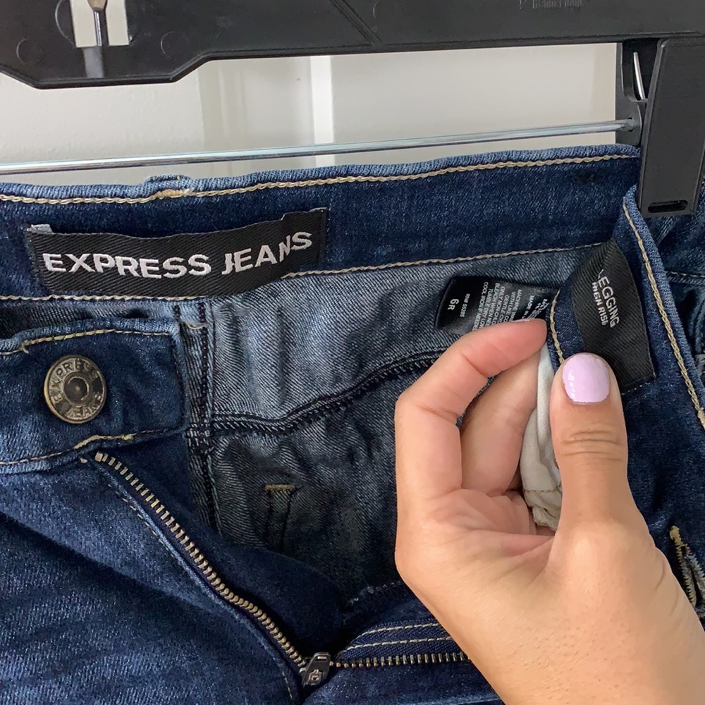 Express Jegging - Picture 2 of 4